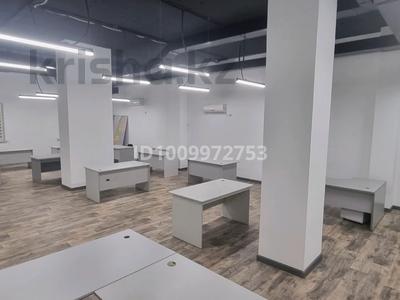 Свободное назначение, офисы, магазины и бутики, салоны красоты, медцентры и аптеки, образование, развлечения, конференц-залы, кабинеты и рабочие места · 370 м² за 3.2 млн 〒 в Алматы, Бостандыкский р-н