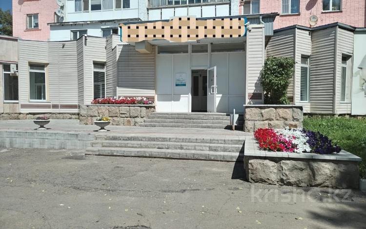 Свободное назначение, офисы, магазины и бутики, склады, общепит, салоны красоты, медцентры и аптеки, образование · 250 м² за 122.5 млн ₸ в Петропавловске — фото 5