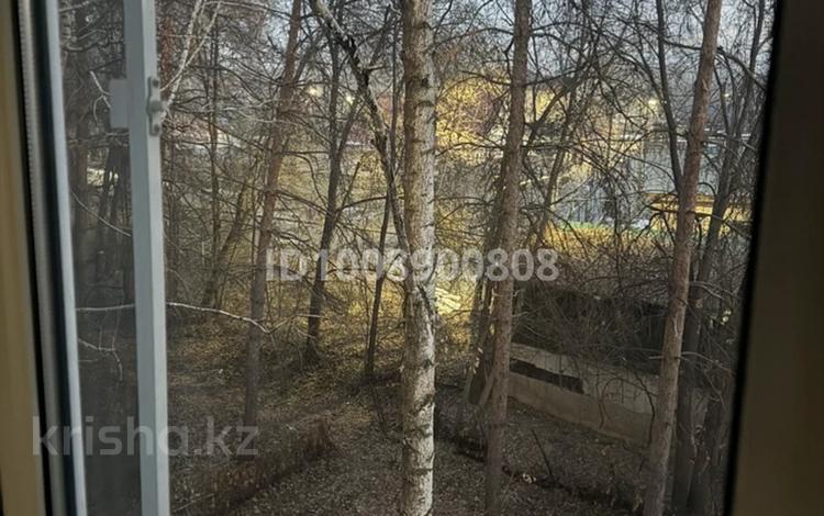 3-бөлмелі пәтер · 67.4 м² · 3/5 қабат, мкр Алатау (ИЯФ), мкр Алатау (ИЯФ) Ибрагимова 8, бағасы: 40 млн 〒 в Алматы, Медеуский р-н — фото 2