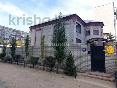 Жеке үй · 14 бөлме · 800 м² · 20 сот., Жамакаева 77А — Засядко-жамакаева, бағасы: 350 млн 〒 в Семее