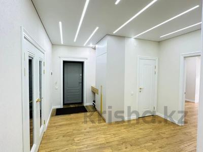 3-бөлмелі пәтер · 118 м² · 5/5 қабат, Алтын орда ш/а., Халел Досмухамедулы 19лк1, бағасы: 38.8 млн ₸ в Актобе, мкр. Алтын орда