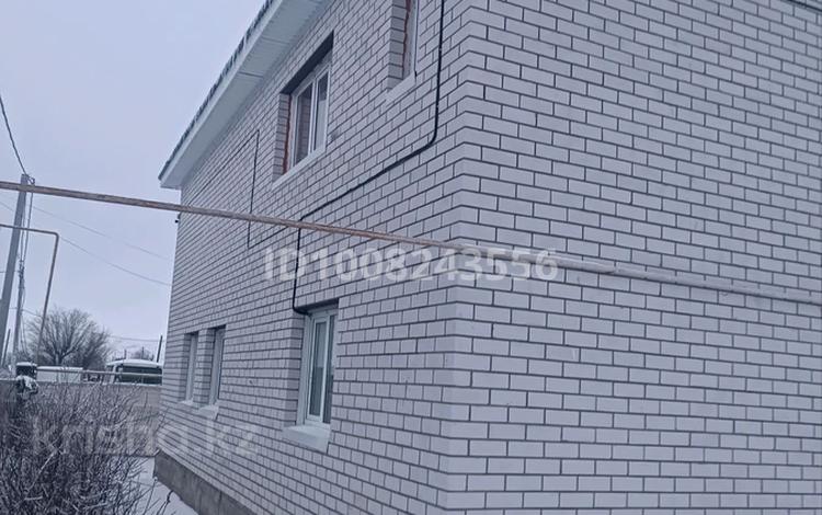 Отдельный дом · 7 комнат · 185 м² · 10 сот., Улагат 39 — Поселок Украинка за 33 млн ₸ в Актобе — фото 2