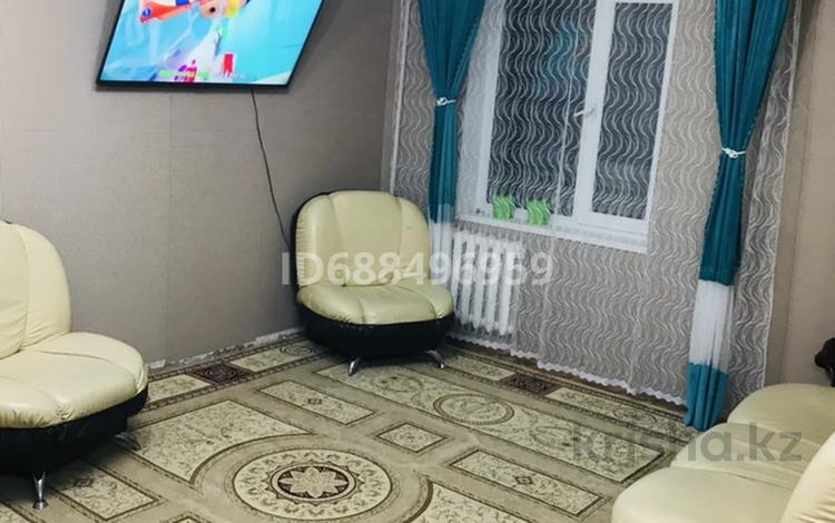 4-бөлмелі пәтер · 72.2 м² · 1/5 қабат, 4 микрорайон, бағасы: 25 млн ₸ в Аксае — фото 5