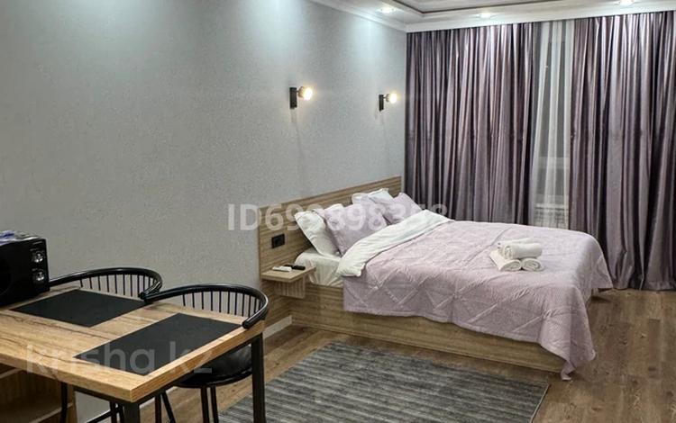 1-комнатная квартира · 25 м² · 8/18 этаж, Жандосова 94А за 16 000 〒 в Алматы, Бостандыкский р-н — фото 2