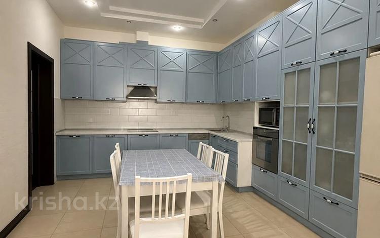 4-комнатная квартира · 210 м² · 4/5 этаж, Омарова 35/1 — Достык за 225 млн ₸ в Алматы, Медеуский р-н — фото 28