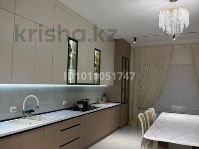 Отдельный дом · 6 комнат · 336.96 м² · 10 сот., мкр Томарлы-2, Кенже Бектемирова за 75 млн ₸ в Атырау