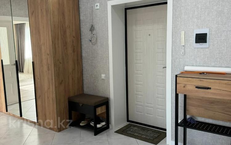 2-бөлмелі пәтер · 71 м² · 9/10 қабат, мкр. Алтын орда, ораза тате улы — Акбобек школа, бағасы: 28 млн ₸ в Актобе — фото 4