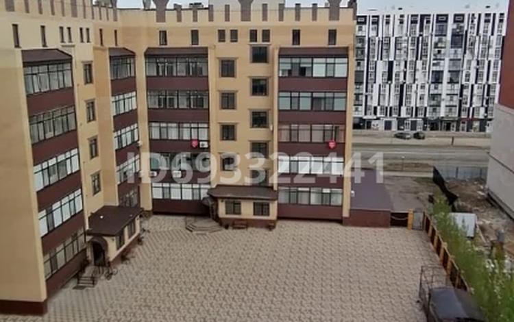 4-бөлмелі пәтер · 277 м² · 5/5 қабат, мкр. Алтын орда, Батыс 2 мкрн 50б, бағасы: ~ 55.4 млн ₸ в Актобе — фото 2