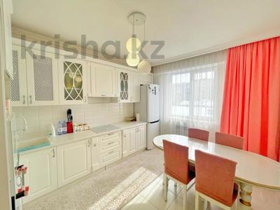 3-комнатная квартира, 100 м², 7/10 этаж, мкр Аксай-1 11\7 — Момышулы за 58 млн 〒 в Алматы, Ауэзовский р-н