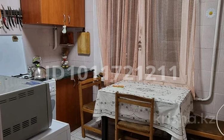 3-бөлмелі пәтер · 60 м² · 2/5 қабат, мкр Центральный, Центральный мкрн, бағасы: 200 000 ₸ в Атырау — фото 2