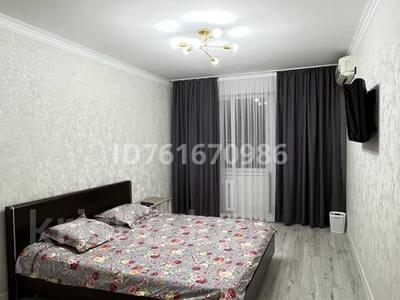 1-комнатная квартира · 35 м² · 8/9 этаж, мкр 11 80 — Рядом магазин Ромашка за 13 000 ₸ в Актобе
