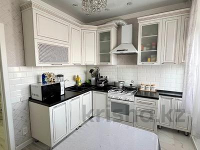 2-комнатная квартира · 65 м² · 5/5 этаж, Бирлик за 25 млн 〒 в Талдыкоргане, мкр Бирлик