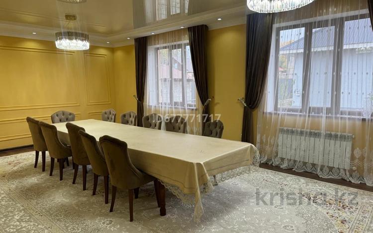 Отдельный дом · 7 комнат · 300 м² · 5 сот., Суюнбая за 75 млн 〒 в Каскелене — фото 13