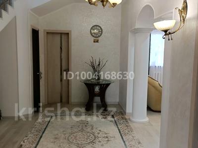 Отдельный дом · 4 комнаты · 200 м² · 8 сот., Жамбыла за 87 млн 〒 в Туздыбастау (Калинино)
