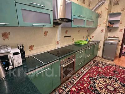 4-комнатная квартира · 110 м² · 4/12 этаж, Каратал 15 за 300 000 〒 в Талдыкоргане