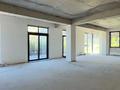 3-комнатная квартира · 133.7 м² · 1/3 этаж, Жамакаева 191 за 254 млн ₸ в Алматы, Медеуский р-н — фото 2