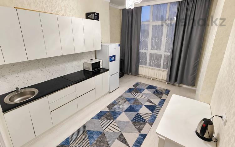 1-комнатная квартира · 40 м², Бухар Жырау 34/2 за 200 000 ₸ в Астане, Есильский р-н — фото 239