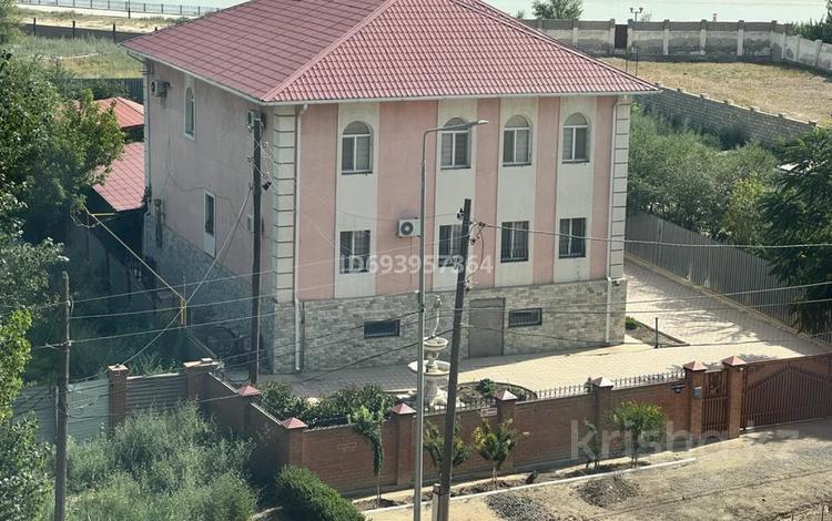 Отдельный дом · 9 комнат · 550 м² · 17 сот., Проезд Сейфуллина 14 А за 270 млн 〒 в Атырау — фото 2