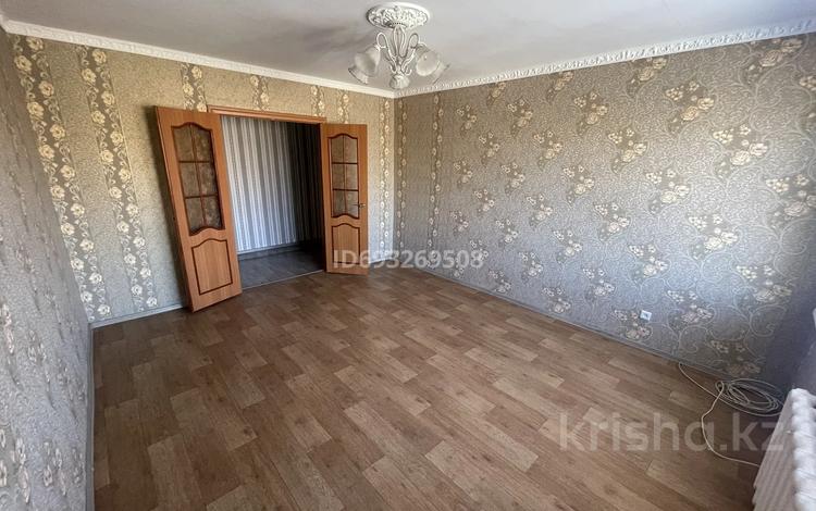 3-комнатная квартира, 70 м², 5/10 этаж, естая 150 за 26 млн 〒 в Павлодаре — фото 2