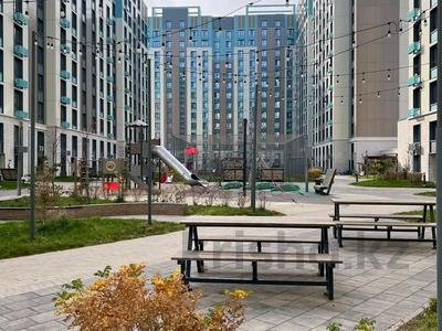 2-бөлмелі пәтер · 75 м² · 10/14 қабат, Кабанбай батыра 56а, бағасы: 360 000 ₸ в Астане, Есильский р-н