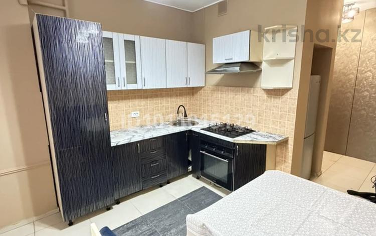2-бөлмелі пәтер · 61 м² · 1/9 қабат, мкр Мамыр-2 18, бағасы: 280 000 ₸ в Алматы, Ауэзовский р-н — фото 2
