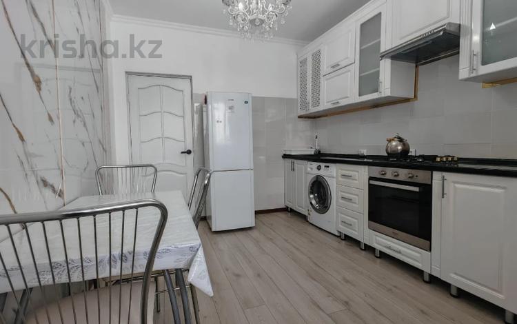 1-бөлмелі пәтер · 40.4 м² · 10/10 қабат, Алтын орда ш/а., ораза Татеулы, бағасы: 17.5 млн ₸ в Актобе, мкр. Алтын орда — фото 9