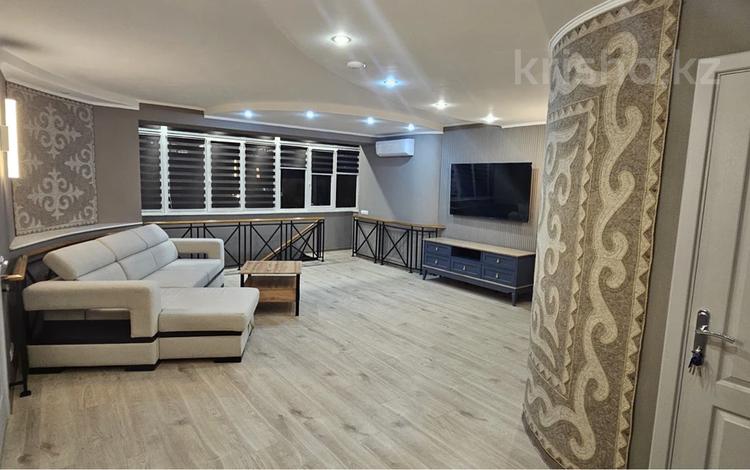 6-комнатная квартира · 165 м² · 5/5 этаж, Абая Фурманова за 1 млн ₸ в Алматы, Алмалинский р-н — фото 2