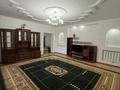 4-бөлмелі пәтер · 180 м² · 1/9 қабат, 1 ш/а 160, бағасы: 250 000 ₸ в Актобе, мкр 5