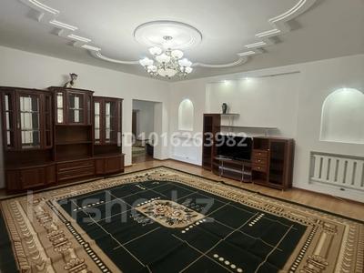 4-бөлмелі пәтер · 180 м² · 1/9 қабат, 1 ш/а 160, бағасы: 250 000 ₸ в Актобе, мкр 5