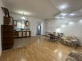 4-бөлмелі пәтер · 180 м² · 1/9 қабат, 1 ш/а 160, бағасы: 250 000 ₸ в Актобе, мкр 5 — фото 3