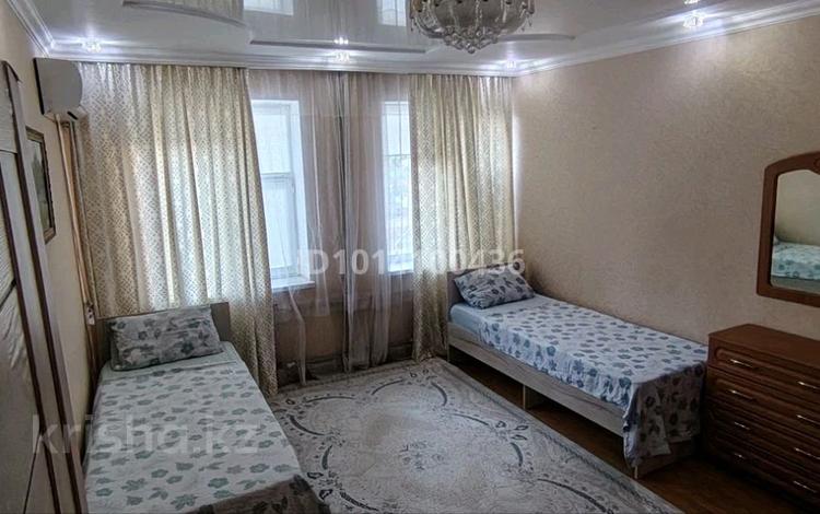 1-бөлмелі пәтер · 40 м² · 1/5 қабат, 31Б ш/а. 14 — Вдоль дороги, напротив Шыгыс 3, бағасы: 10 000 ₸ в Актау, 31Б мкр — фото 2