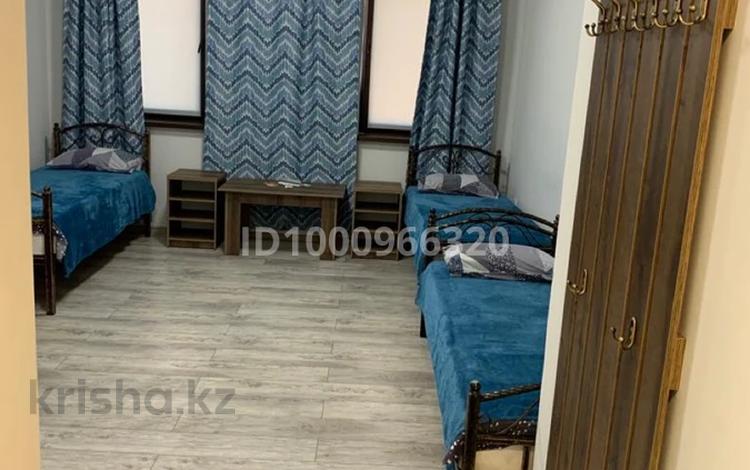 Дом · 9 комнат · 400 м², мкр 112 квартал — Казиева за 10 000 〒 в Шымкенте, Туран р-н — фото 2