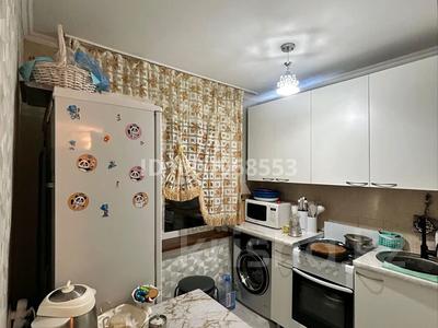 2-комнатная квартира · 48 м² · 4/5 этаж, Майкудук, Майкудук, 15й микрорайон 3А — Горняк за 11.5 млн 〒 в Караганде, Алихана Бокейханова р-н