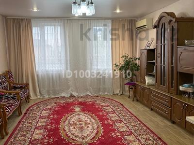 Отдельный дом · 5 комнат · 125 м² · 6 сот., Беркимбаева 198а — Магазин Уголек за 35 млн 〒 в Экибастузе