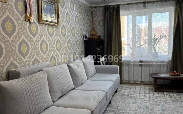 3-комнатная квартира · 80 м², Момышулы 2/10 — Тауелсиздик за 400 000 ₸ в Астане, Алматы р-н — фото 2