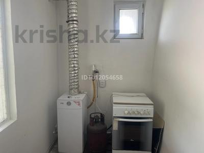 Отдельный дом · 3 комнаты · 36 м² · 2 сот., улица Нуркен Абдирова 36 — Напротив магазина Салтанат, ехать по асфальной дороге от магазина Супер Цена, 7 газовая арка за 70 000 〒 в 