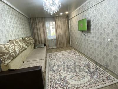 4-комнатная квартира, 81.3 м², 2/5 этаж, Назарбаева 93 за 26.4 млн 〒 в Усть-Каменогорске, Ульбинский