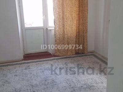 2-комнатная квартира · 65 м² · 2/5 этаж, Шұғыла 39 — Возле супермаркета Кзыл орда за 100 000 〒 в 