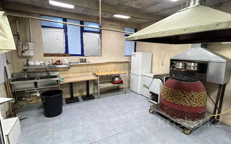 Общепит · 150 м² за 350 000 ₸ в Актобе, мкр 8 — фото 2