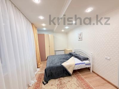 2-комнатная квартира · 61 м² · 1/5 этаж, 14-й мкр 25 — Набережка, ТРЦ Астана, кинотеатр, кафе, с бойлером за 15 000 ₸ в Актау