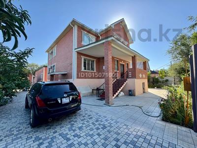 Жеке үй · 5 бөлме · 385 м² · 10 жүзд., Ескене 2В, бағасы: 68 млн ₸ в Атырау, мкр Жилгородок