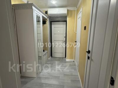 2-бөлмелі пәтер · 49 м² · 2/5 қабат, 4-й мкр 44, бағасы: 15 млн ₸ в Актау