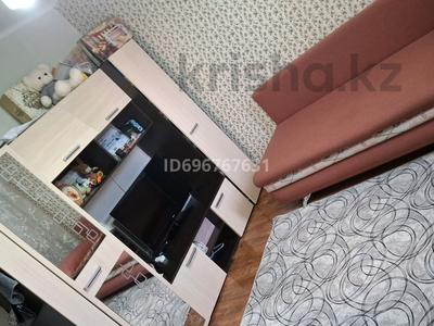 1-бөлмелі пәтер · 14 м² · 8/9 қабат, Абая 102 — Напротив универмага, бағасы: 3.5 млн ₸ в Уральске