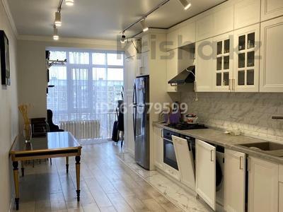 2-бөлмелі пәтер · 81 м² · 8/10 қабат, Жеңіс ш/а 11, бағасы: 250 000 ₸ в Уральске, мкр Женис