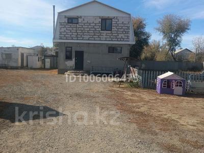 Дача · 6 комнат · 150 м² · 15 сот., Старый город — Старая мечеть за 25 млн 〒 в Актобе