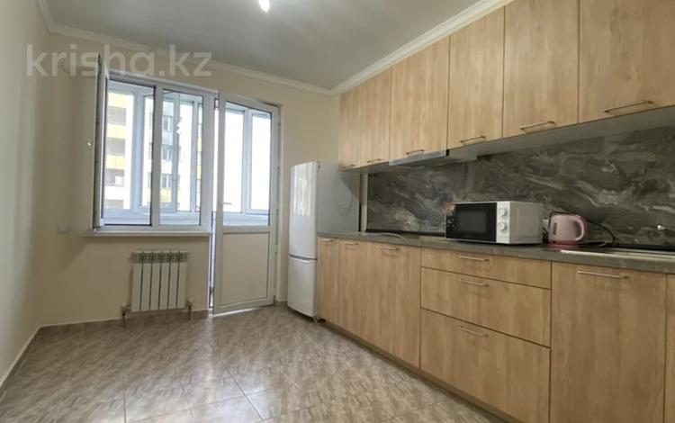 2-комнатная квартира · 58 м² · 6/12 этаж, СТ Монтажник, Кошкарбаева за 250 000 ₸ в  — фото 2