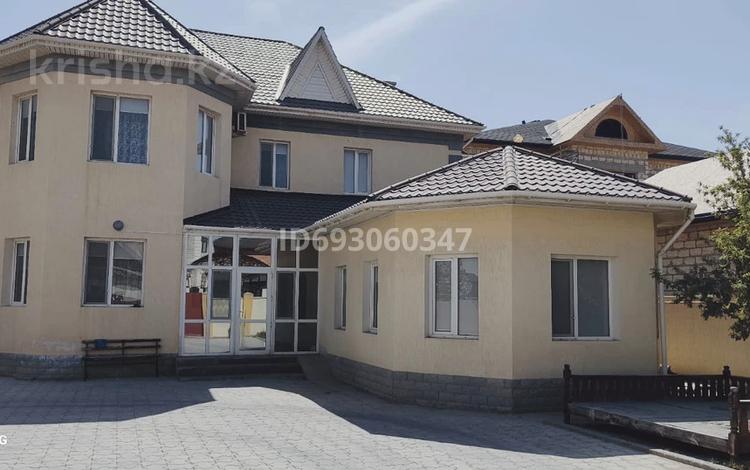 Жеке үй · 8 бөлме · 320 м² · 10 жүзд., "Шығыс 1" ш/а. 69, бағасы: 150 млн ₸ в Актау, мкр "Шыгыс 1" — фото 2