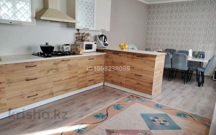 Отдельный дом · 5 комнат · 180 м² · 12 сот., Аккудык 20 — Рядом с вокзалом,центр города за 26 млн ₸ в Шу — фото 9