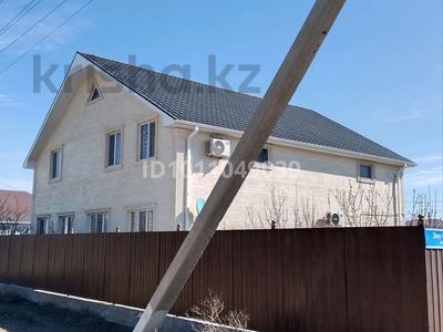 Отдельный дом · 6 комнат · 288 м² · 9 сот., Зину сартымбетова за 40 млн ₸ в Атырау