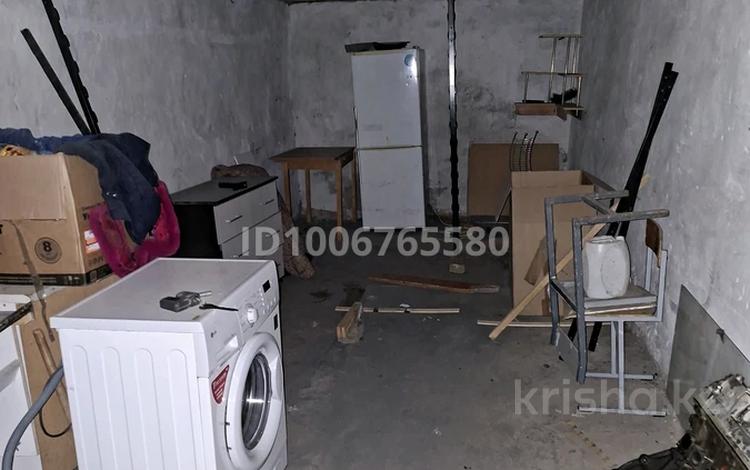 Гараж · 25 м² · Мухамеджанова 256 — Иванов перекрёстке сторону вокзала за 900 000 〒 в Балхаше — фото 3